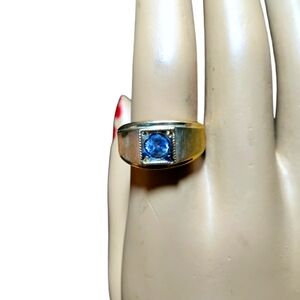 Ring ( unisex 18 carat gold)